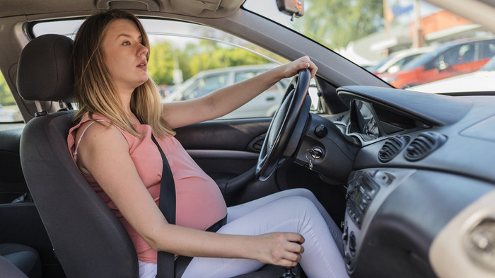 5 Recomendações de segurança para dirigir durante a gravidez