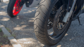 Por que investir nos pneus de moto da linha Servis?