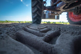Entenda a importância da lastragem nos pneus agro