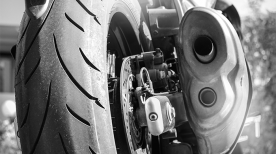​​Perigos que a moto pode trazer com o uso de pneus errados