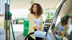 Gasolina aditivada ou comum? Qual a diferença?