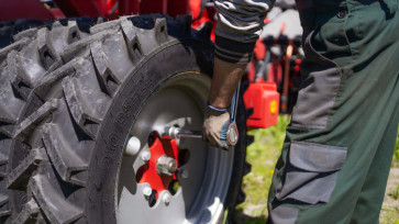 Lastração de pneus: como fazer corretamente e por que ela é essencial para o desempenho